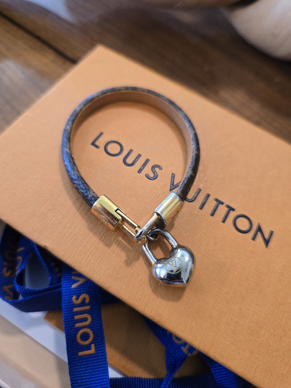 Louis Vuitton Brown Monogram Leather Bracelet with Charm - Picture 2 of 9